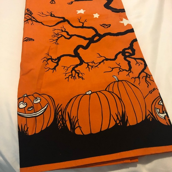 POTTERY BARN KIDS TABLECLOTH - Picture 3 of 10